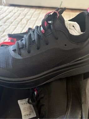 Bala Men's Black Sneakers with Pink Accent